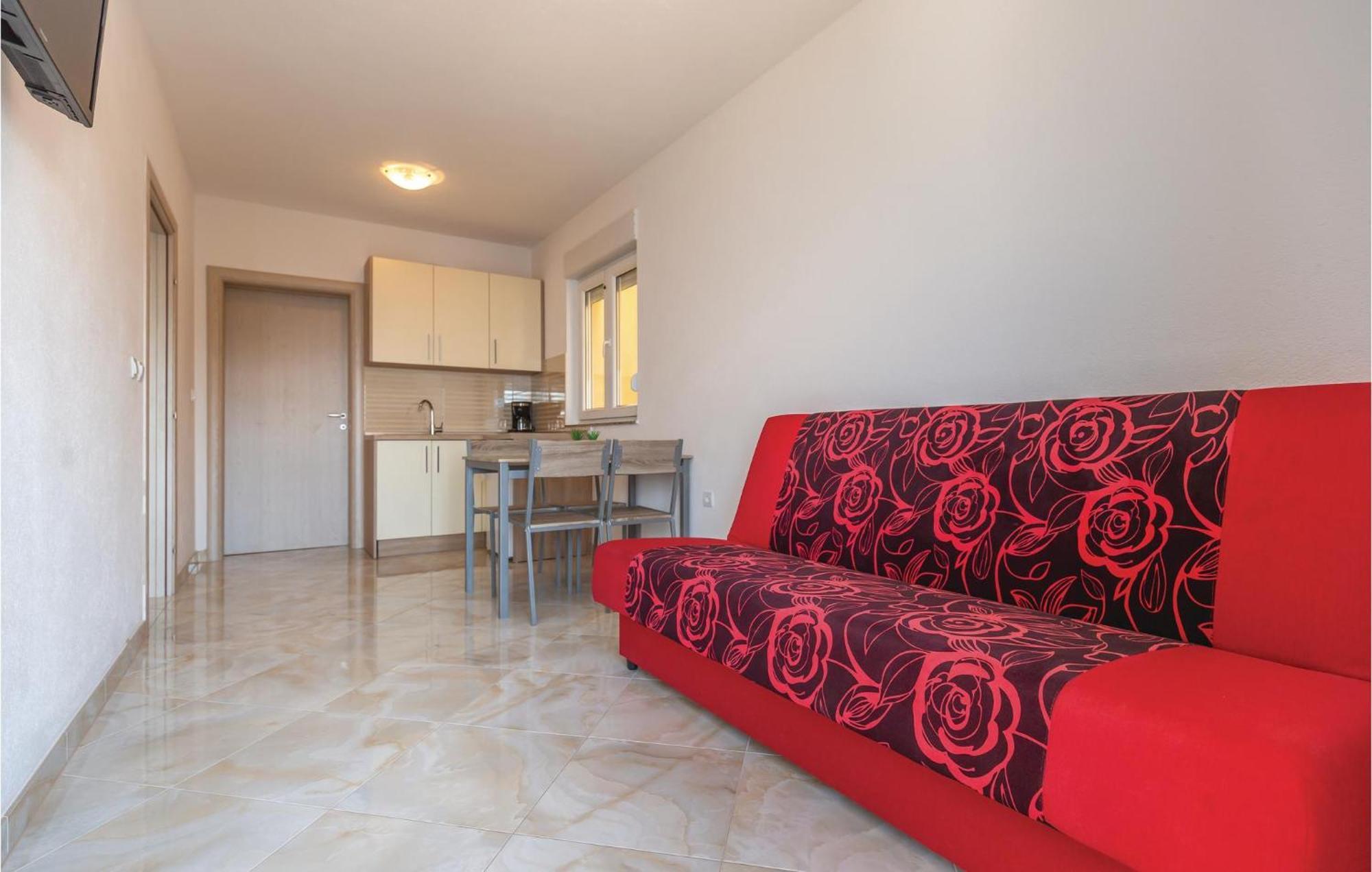Nice Apartment In Krvavica With House Sea View 외부 사진