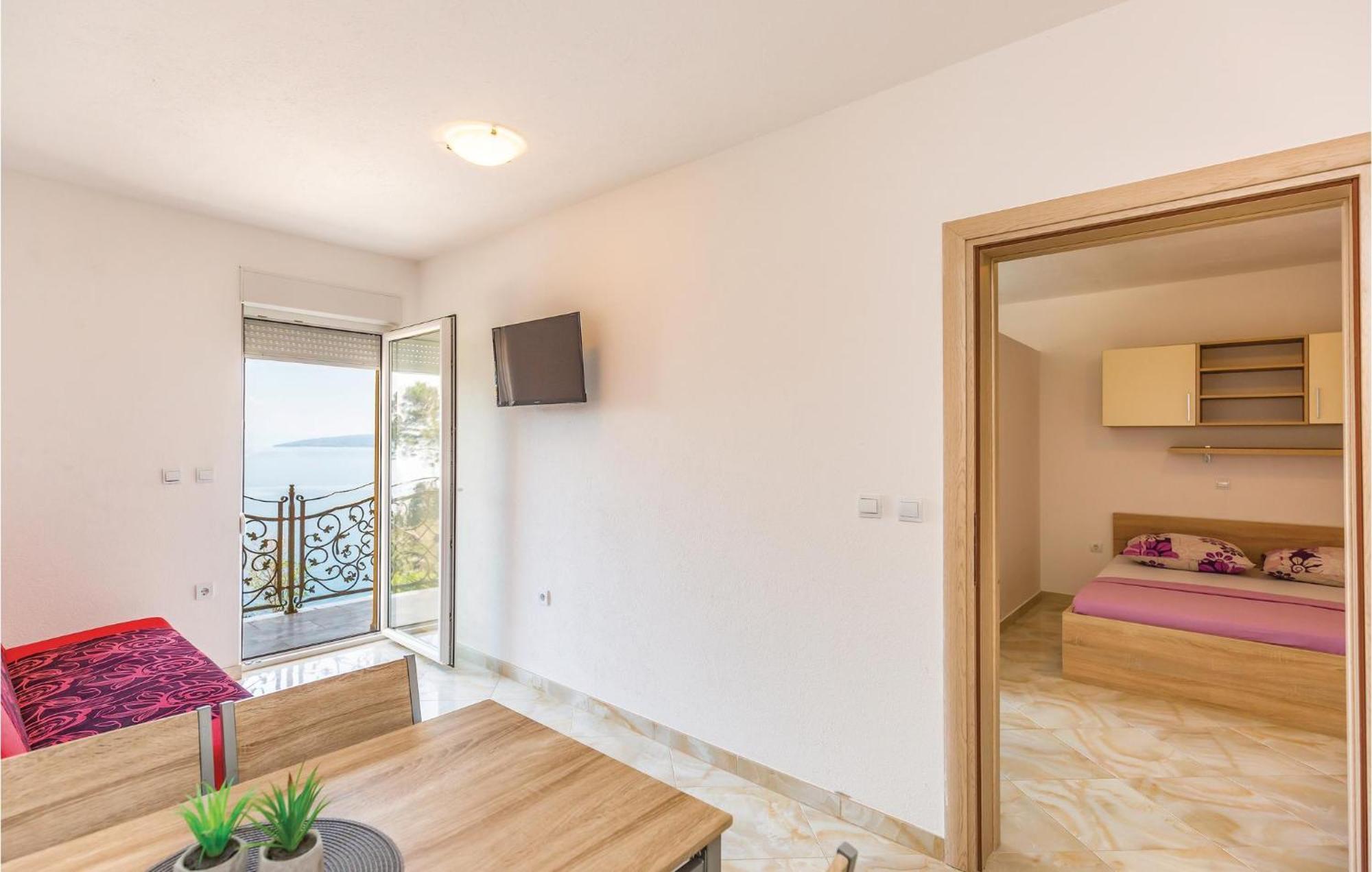 Nice Apartment In Krvavica With House Sea View 외부 사진