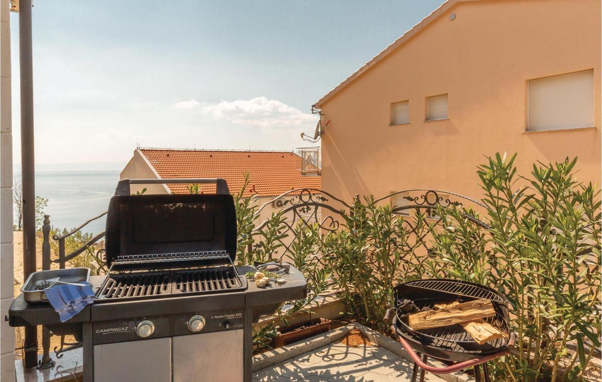 Nice Apartment In Krvavica With House Sea View 외부 사진
